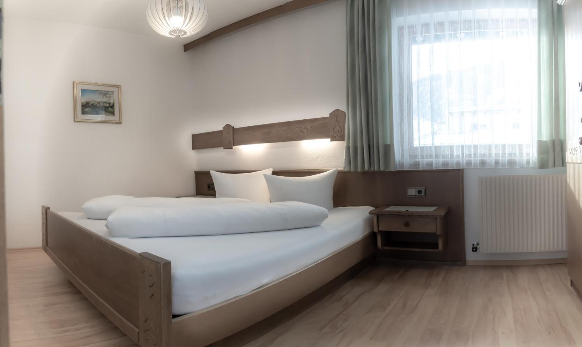 Das Alpenblick & Outdoor Lodge Наудерс Экстерьер фото