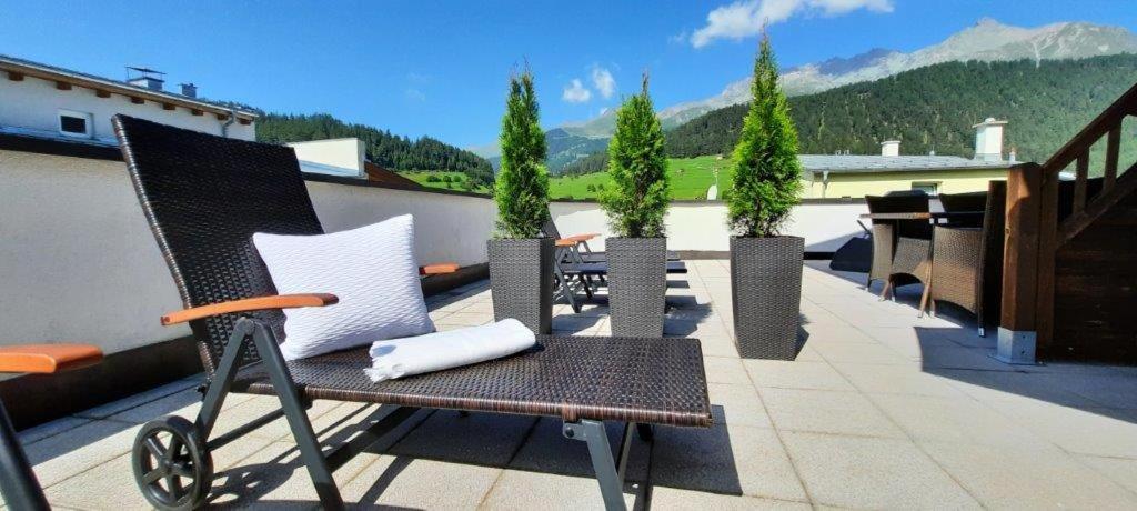 Das Alpenblick & Outdoor Lodge Наудерс Экстерьер фото